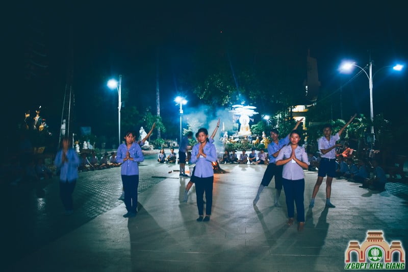 Đêm lửa trại Liên trại huấn luyện huynh trưởng Lộc Uyển XIII – A Dục XIII – Huyền Trang IV