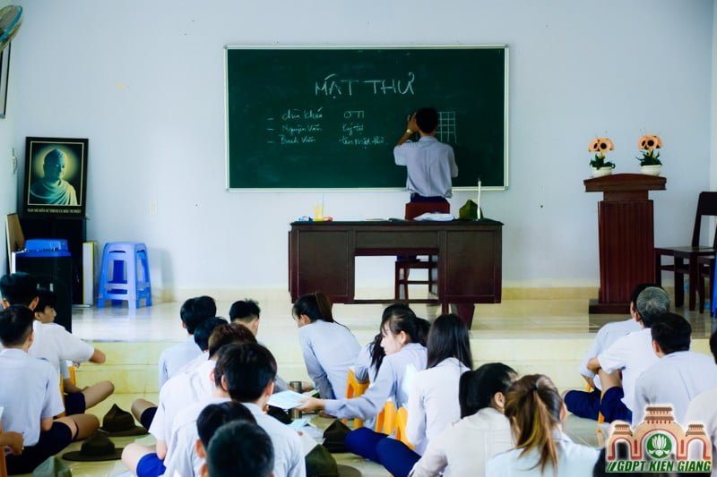 Một số hình ảnh sinh hoạt tại Liên trại huấn luyện huynh trưởng Lộc Uyển XIII – A Dục XIII – Huyền Trang IV
