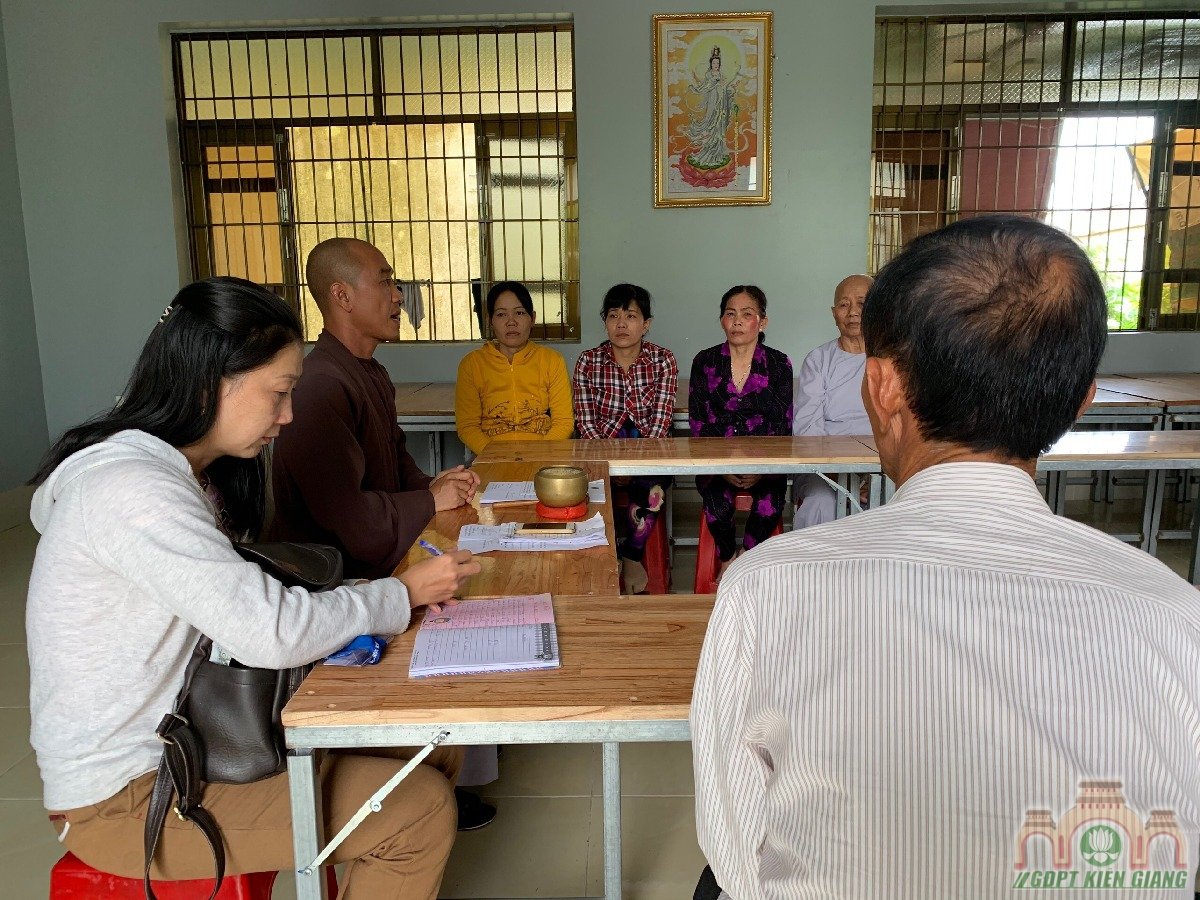 Chuong Trinh Uom Mam Tri Tue Thuoc Hoi Tu Thien Dong Cam Chua Buu Tho Trao Hoc Bong Hkii Cho Cac Em Doan Vien Gdpt Buu Tho 01