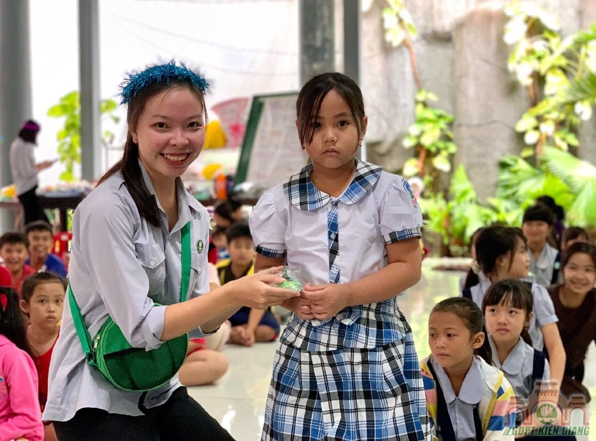Ngay Hoi Trang Ram Trung Thu Se Chia Gdpt Buu Tho 05