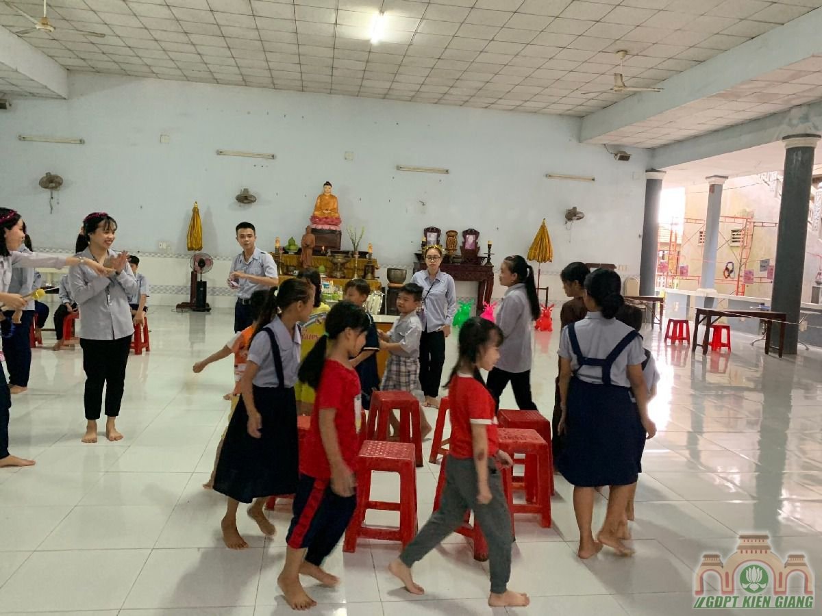 Ngay Hoi Trang Ram Trung Thu Se Chia Gdpt Buu Tho 08