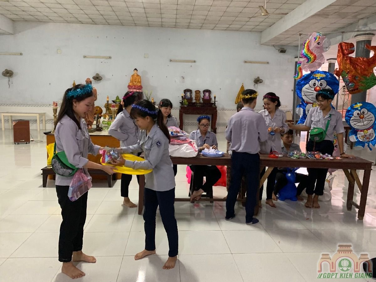 Ngay Hoi Trang Ram Trung Thu Se Chia Gdpt Buu Tho 16