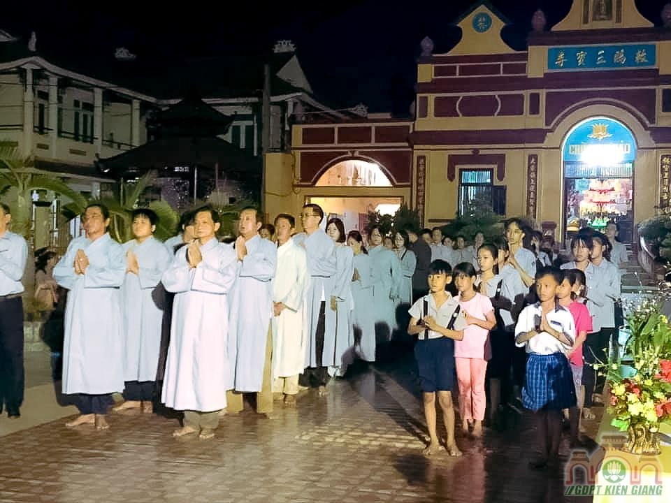 Le Thanh Dao Va Chu Nien 2020 Gia Dinh Phat Tu Tam Bao Tp Ha Tien 03