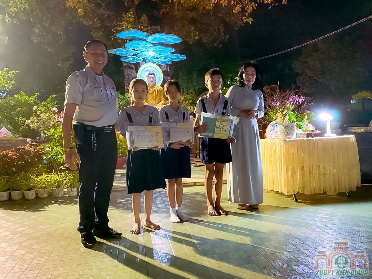 Le Thanh Dao Va Chu Nien 2020 Gia Dinh Phat Tu Tam Bao Tp Ha Tien 07