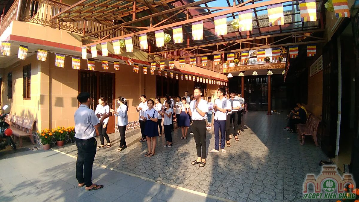 Gdpt Buu Son Hop Mat Chuc Tet Ni Truong Dau Nam Tan Suu 08