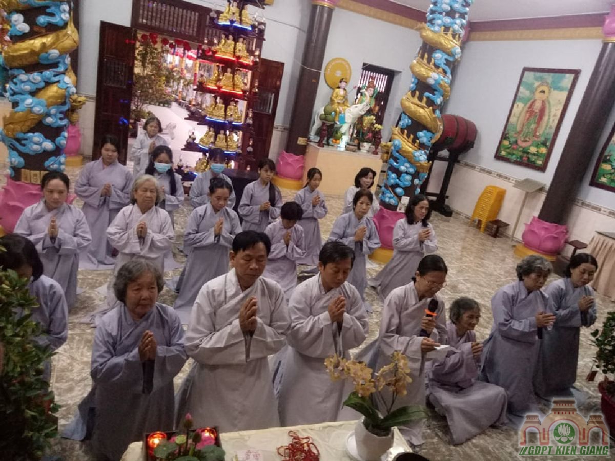 Gdpt Tam Bao Ha Tien Sam Hoi Cuoi Nam Va Chuc Tet Ni Su Tru Tri 06