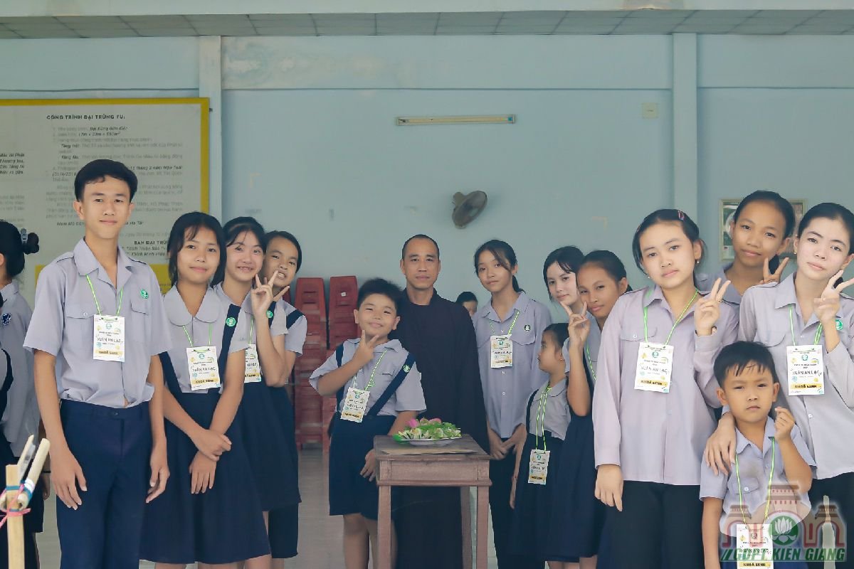 Ban Huynh Truong Gdpt Buu Tho To Chuc Ngay Hoi Xuan Xuan An Lac 17