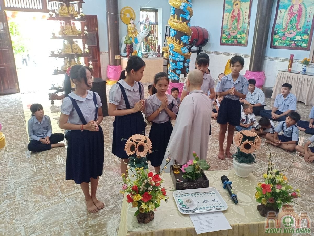 Le Cat Day Len Doan Va Le Phat Nguyen Ket Nap Doan Sinh Gdpt Tam Bao Ha Tien Dau Nam 2021 05