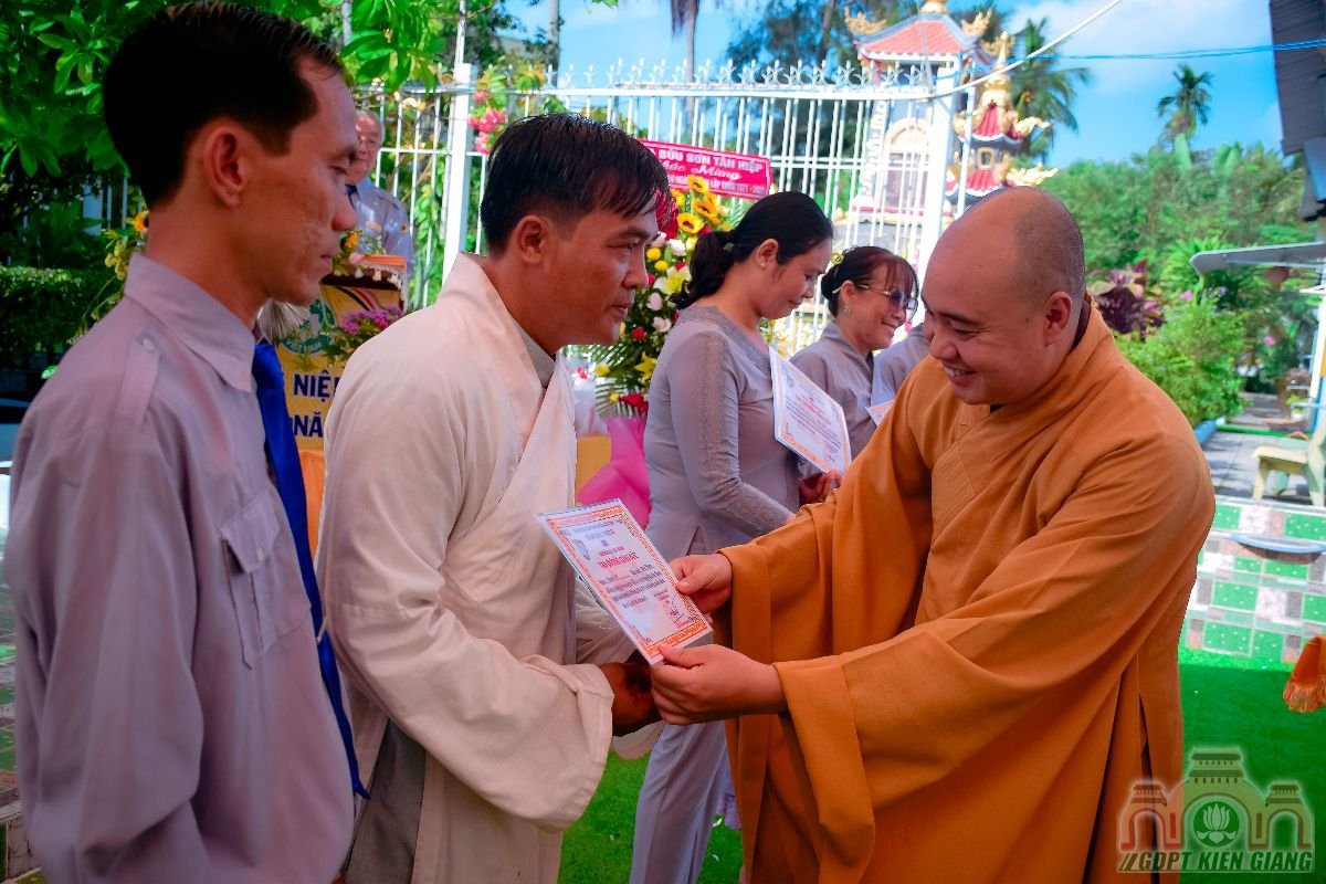 Le Ky Niem 50 Nam Thanh Lap Chua Kim Quang 12