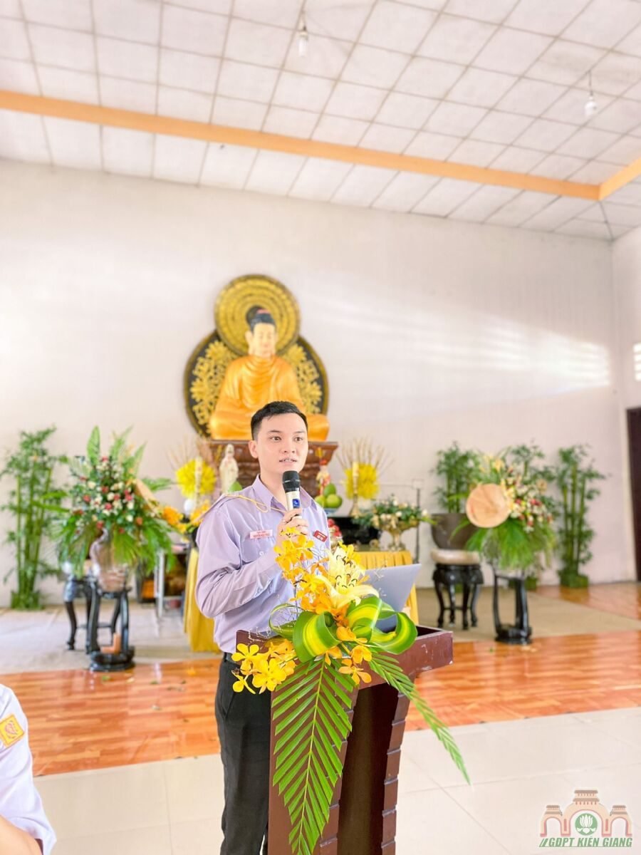 Le Cai Hoa Hong Danh Thuc Yeu Thuong Trai Hieu 2022 Muc Kien Lien Xiii Gdpt Buu Tho 08