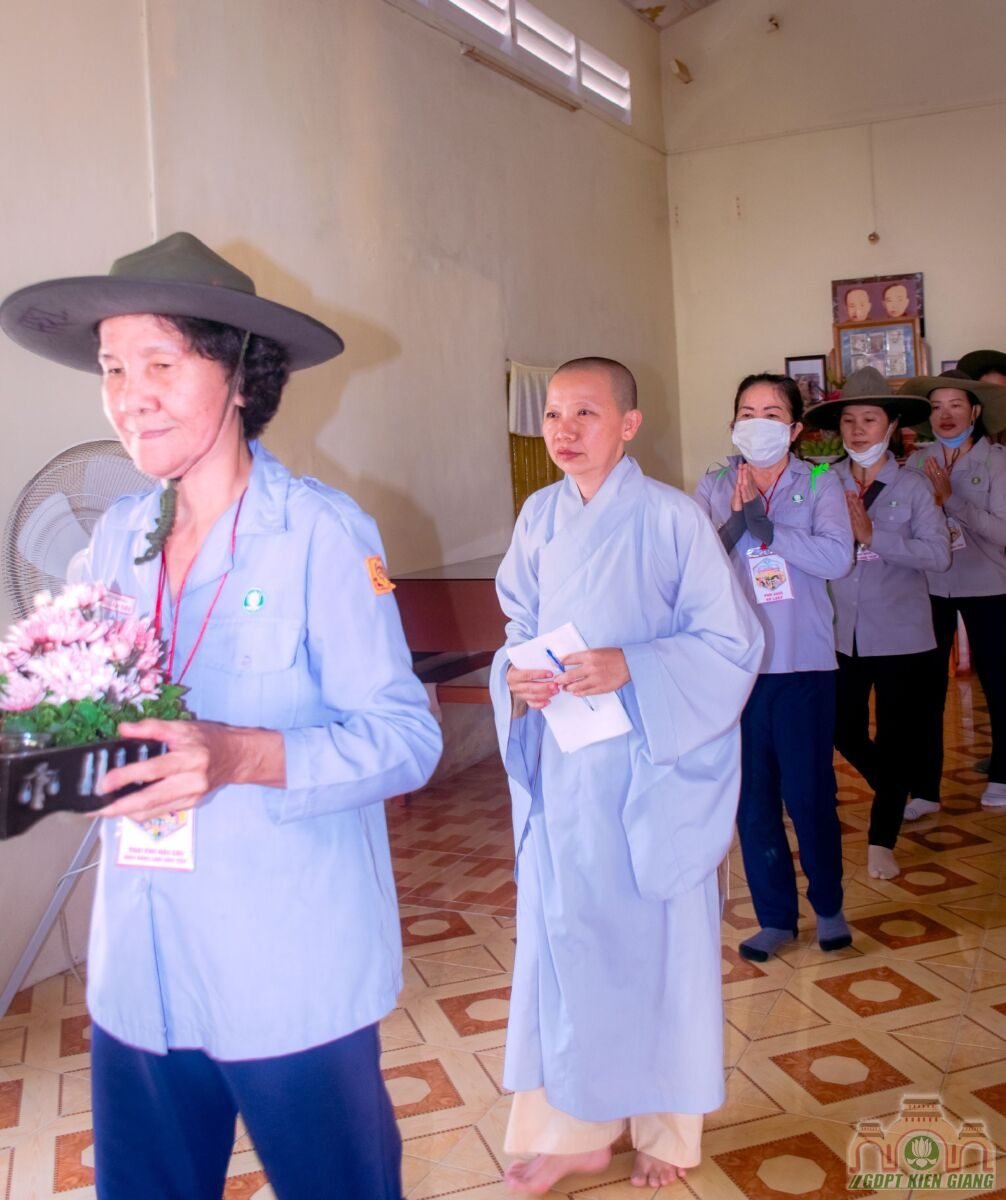 Phan Ban Gdpt Kien Giang Khai Mac Trai Luc Hoa Xii 02