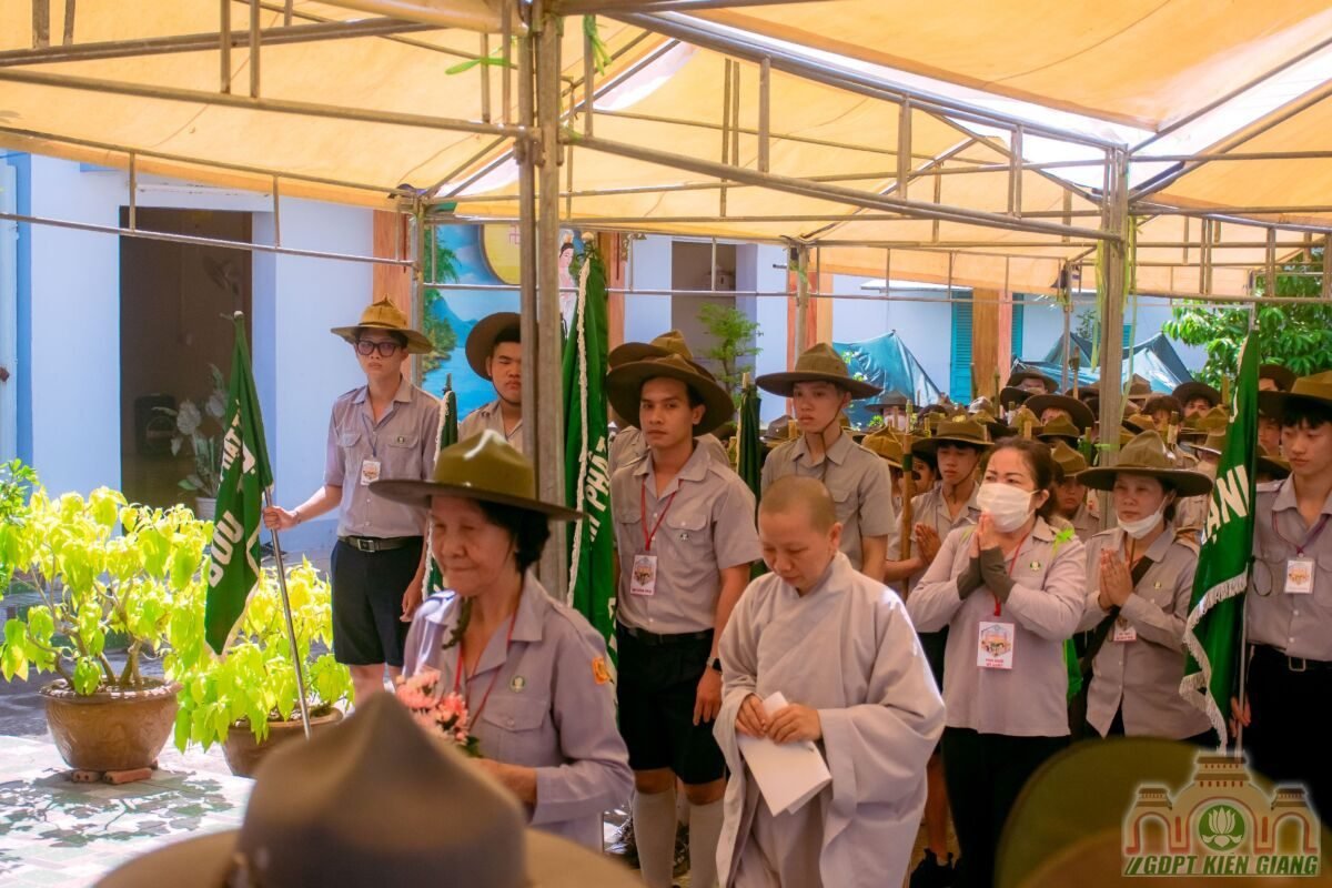 Phan Ban Gdpt Kien Giang Khai Mac Trai Luc Hoa Xii 03