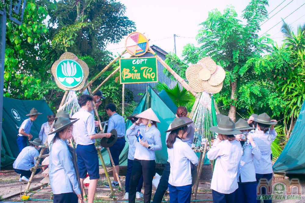 Phan Ban Gdpt Kien Giang Khai Mac Trai Luc Hoa Xiii 03