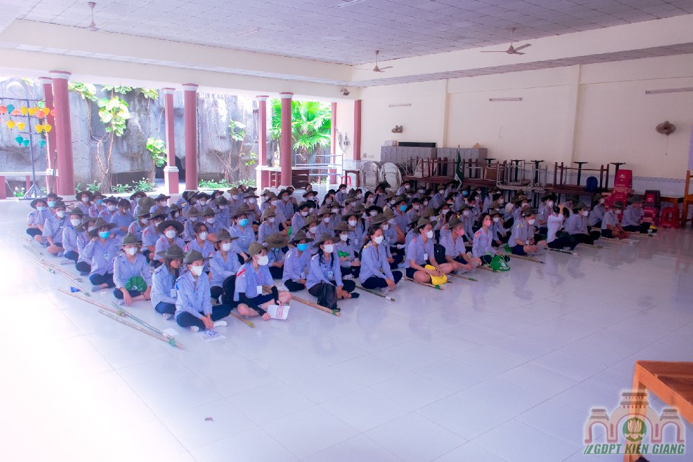 Phan Ban Gdpt Kien Giang Khai Mac Trai Luc Hoa Xiii 09