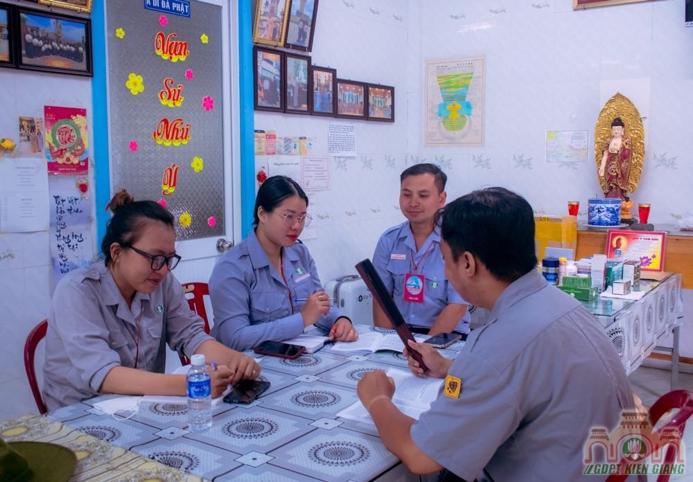 Le Khai Khoa Lien Trai Huan Luyen 22