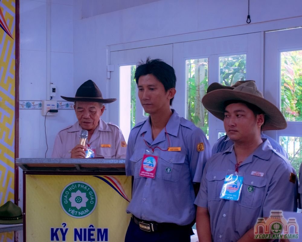 Le Khai Khoa Lien Trai Huan Luyen 6