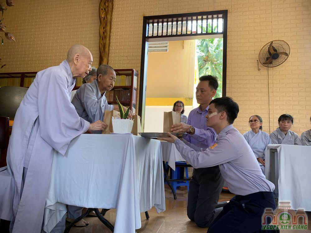 Gdpt Buu Tho Ket Noi Tinh Lam Mot Hanh Trinh Yeu Thuong Va Su Chia Se Day Y Nghia 5