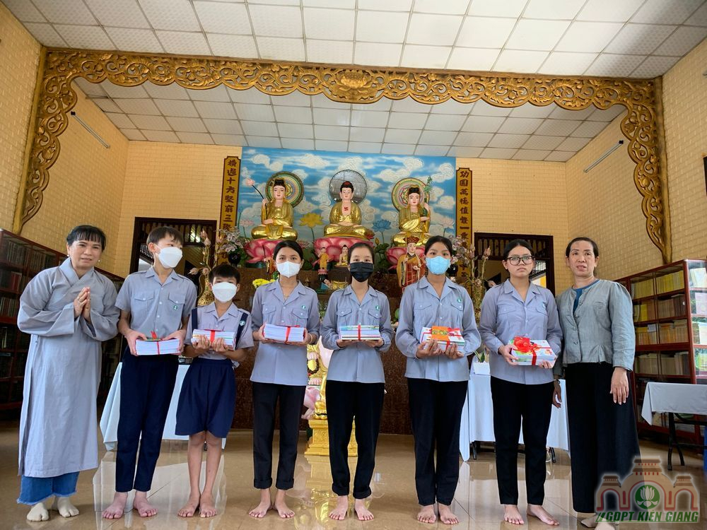 Gdpt Buu Tho Ket Noi Tinh Lam Mot Hanh Trinh Yeu Thuong Va Su Chia Se Day Y Nghia 7