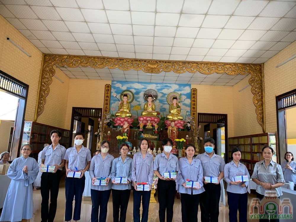 Gdpt Buu Tho Ket Noi Tinh Lam Mot Hanh Trinh Yeu Thuong Va Su Chia Se Day Y Nghia 8