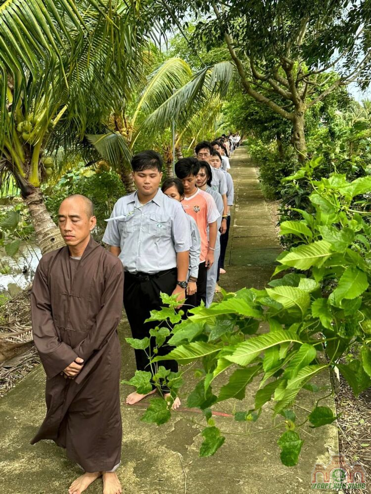 Khoa Tu Trai Hieu 3