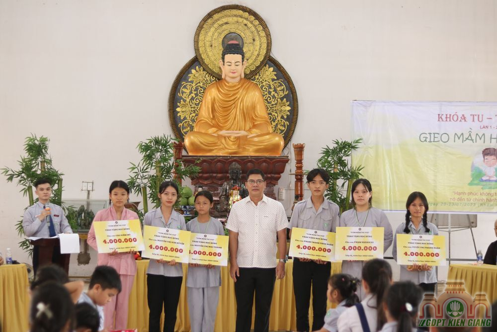 Le Trao Hoc Bong Uom Mam Tri Tue Nam Hoc 2023 2024 Tai Chua Buu Tho 15
