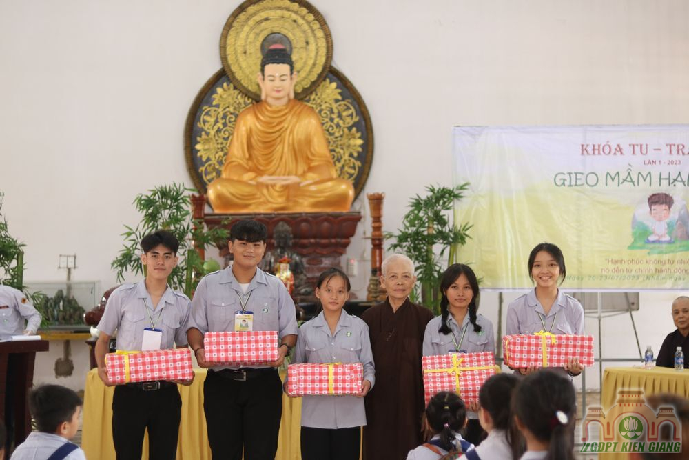 Le Trao Hoc Bong Uom Mam Tri Tue Nam Hoc 2023 2024 Tai Chua Buu Tho 25