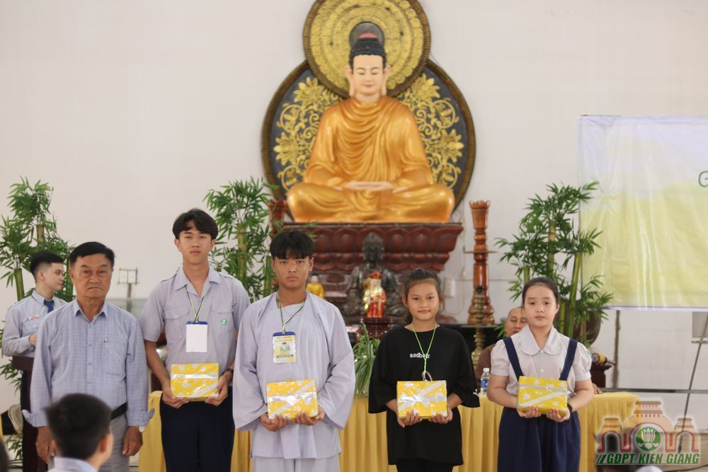 Le Trao Hoc Bong Uom Mam Tri Tue Nam Hoc 2023 2024 Tai Chua Buu Tho 34