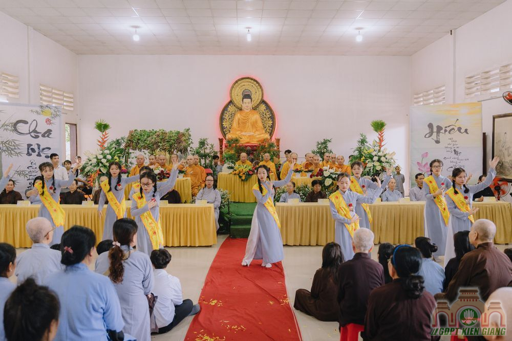 Gdpt Buu Tho Tai Trung Tam Thien Tap Buu Tho Noi Gan Ket Tinh Than Nhan Ngay Le Vu Lan Bao Hieu 8