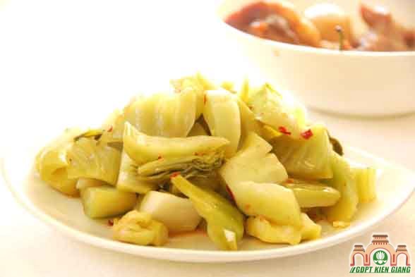 dua cai muoi ngay tet 588x393