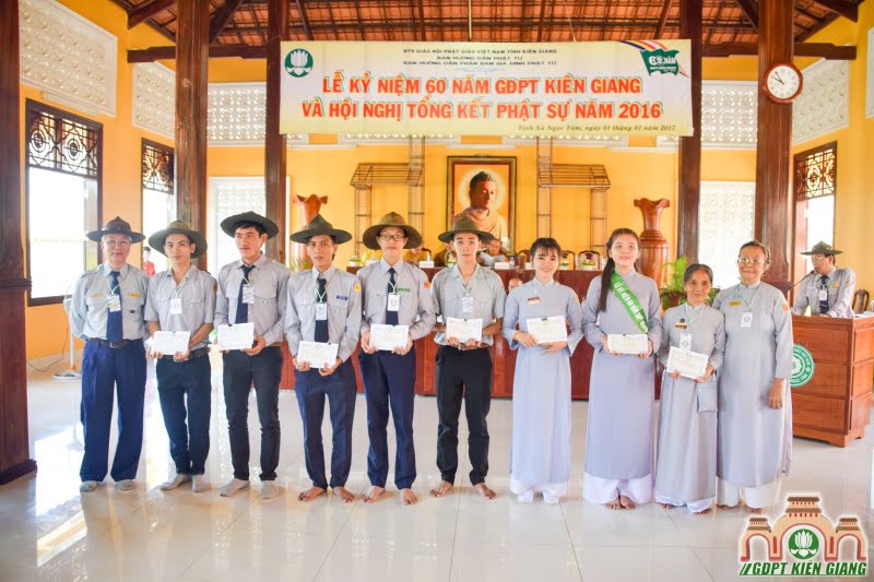 Phát thưởng Hội Thao Gia Đình Phật Tử Lần 1