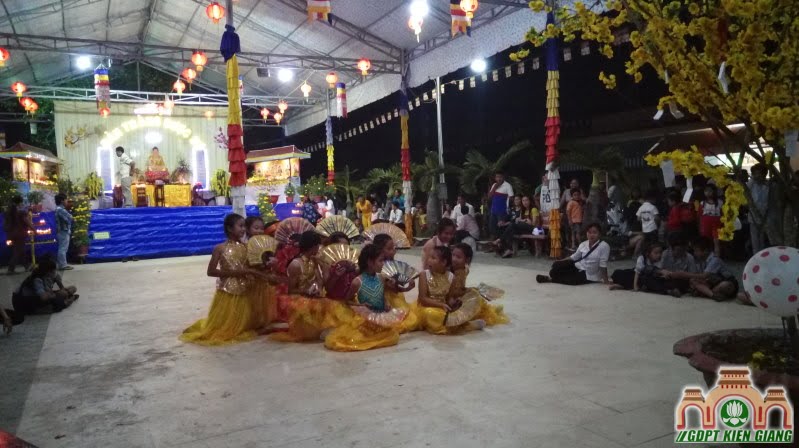 GĐPT Tam Bảo (Hà Tiên) tổ chức đêm nguyên tiêu hái lộc đầu năm