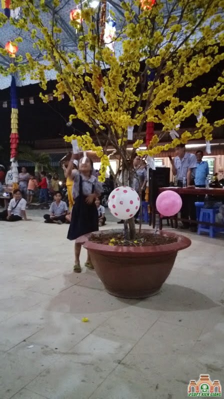 GĐPT Tam Bảo (Hà Tiên) tổ chức đêm nguyên tiêu hái lộc đầu năm
