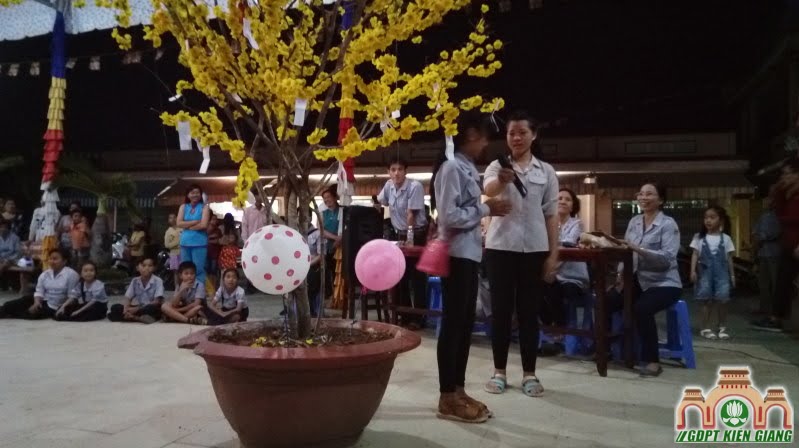 GĐPT Tam Bảo (Hà Tiên) tổ chức đêm nguyên tiêu hái lộc đầu năm