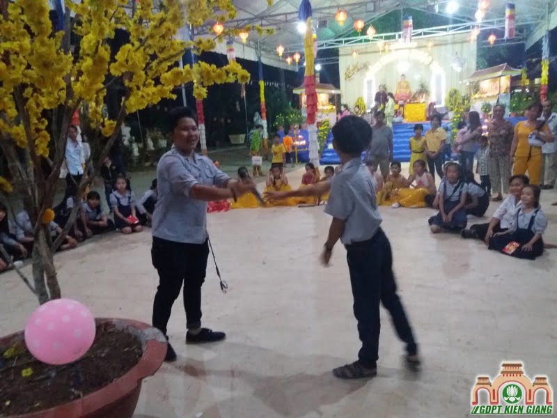 GĐPT Tam Bảo (Hà Tiên) tổ chức đêm nguyên tiêu hái lộc đầu năm