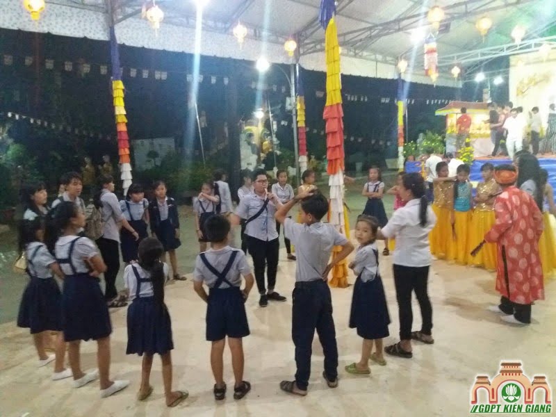 GĐPT Tam Bảo (Hà Tiên) tổ chức đêm nguyên tiêu hái lộc đầu năm