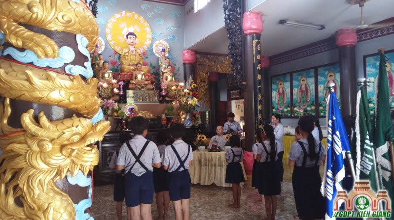 Lễ Lên Đoàn cho đoàn sinh GĐPT Tam Bảo (Hà Tiên)