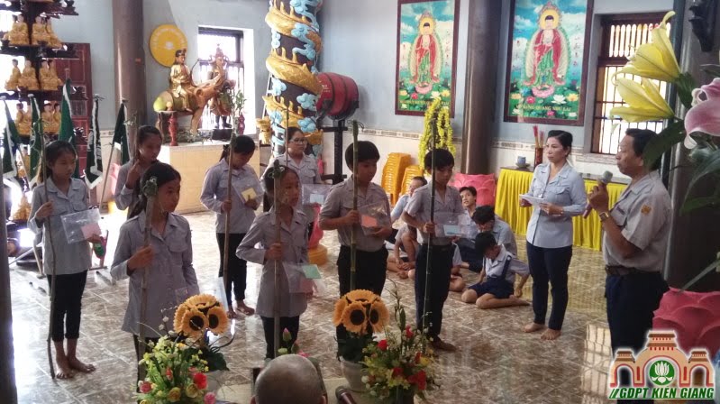 Lễ Lên Đoàn cho đoàn sinh GĐPT Tam Bảo (Hà Tiên)
