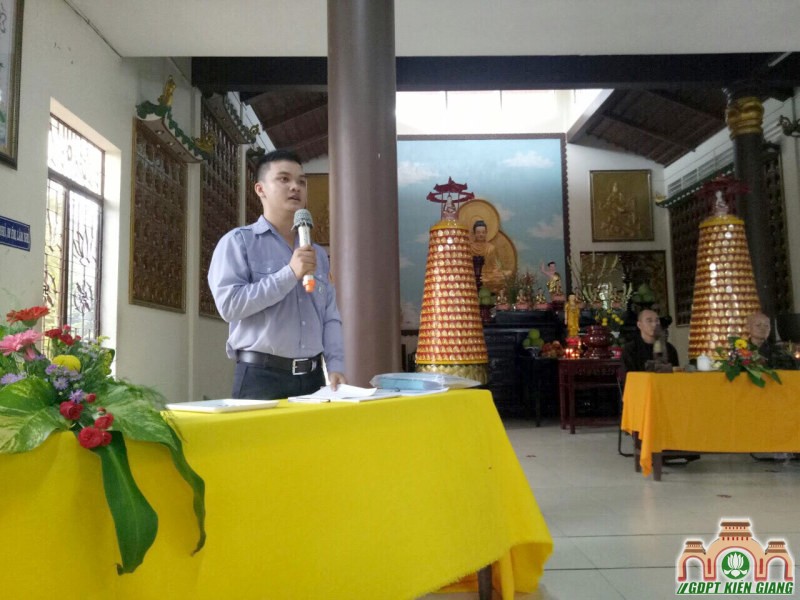 GĐPT Bửu Thọ phát thưởng cho đoàn sinh