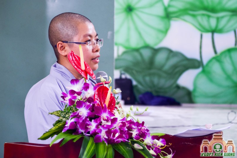 Chùa Bửu Sơn Trao Tặng Học Bổng Cho Đoàn sinh Nghèo Hiếu Học do tổ chức Fishfun và Sahaya International tài trợ