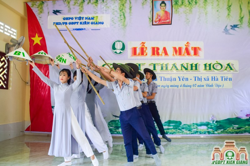 Cờ Sen Trắng Tung Bay Miền Biên Địa