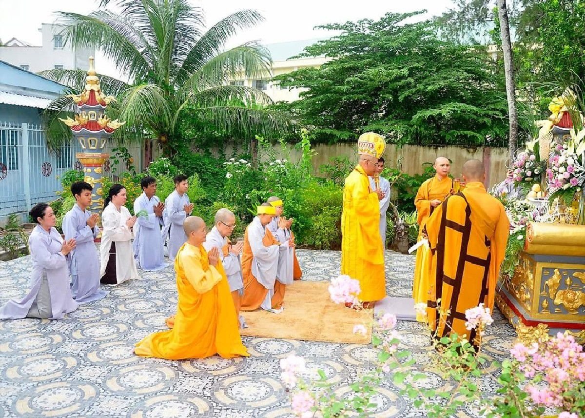 Le Dai Tuong Co Ni Truong Thich Nu Nhu Dinh 05