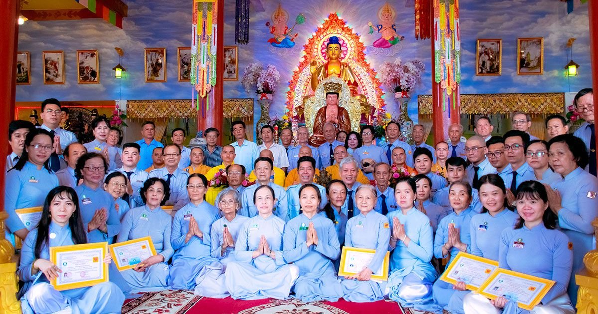 Le Tho Cap Tap Tin Cho Cac Anh Chi Huynh Truong Mien Tay Nam Bo