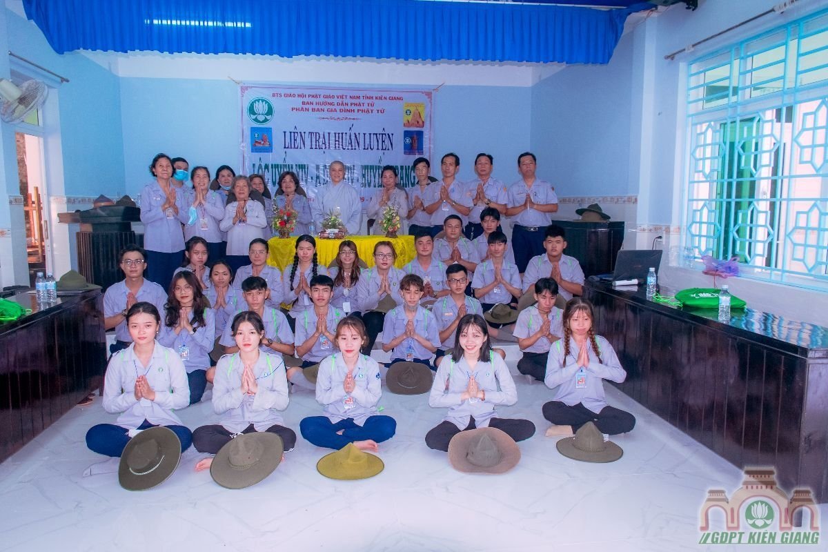 Khai Mac Lien Trai Huan Luyen Loc Uyen A Duc Huyen Trang 2022 16