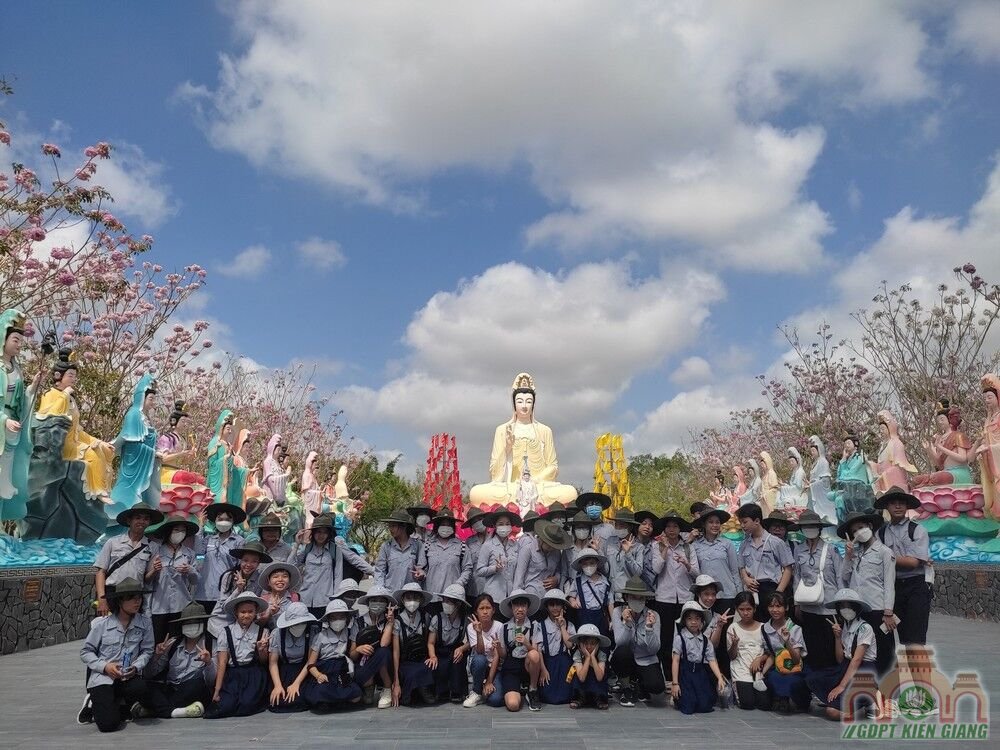 Gdpt Buu Tho To Chuc Buoi Da Ngoai Xa Va Ket Noi Cung Gdpt Phuoc Lam Soc Trang 4