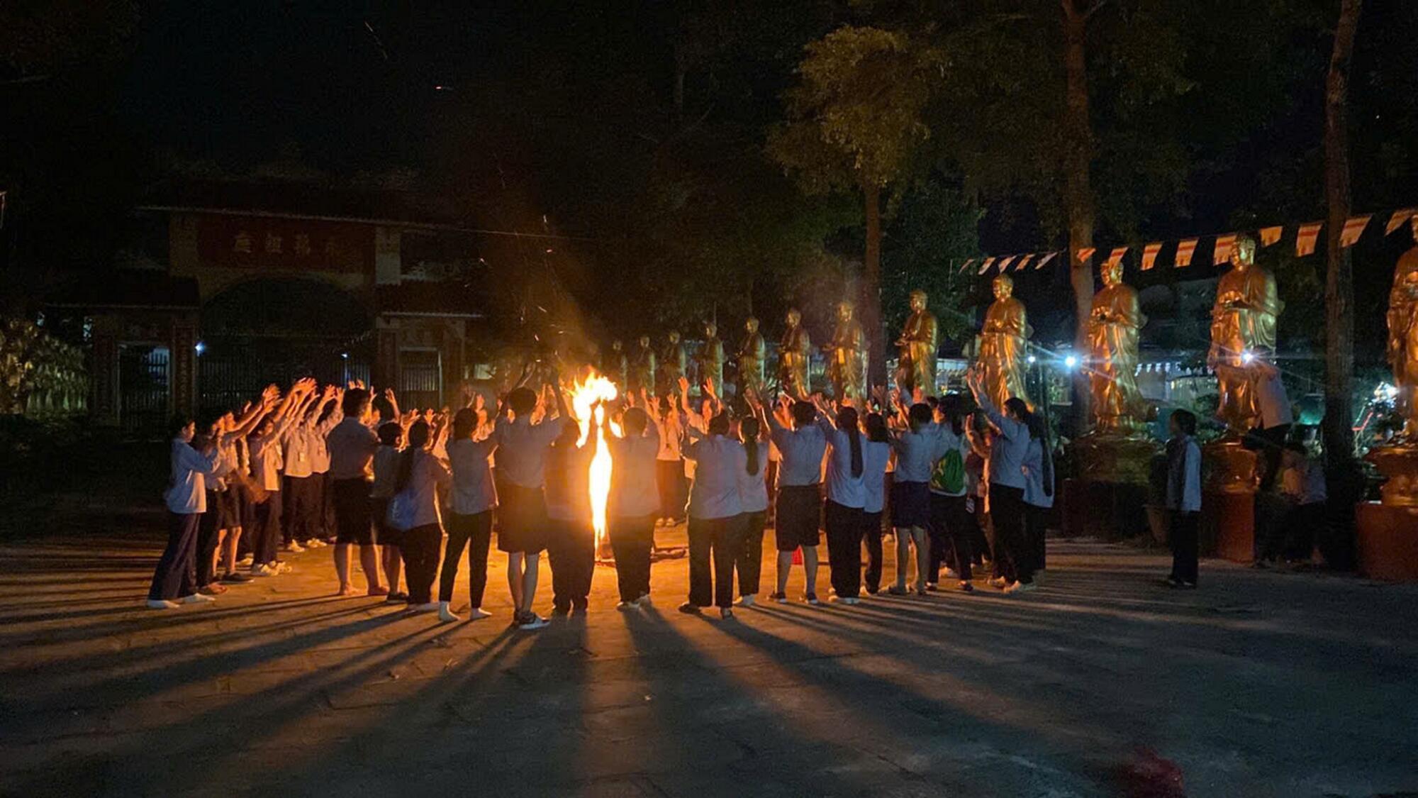 gia-dinh-phat-tu-an-giang-cac-hoat-dong-tai-trai-luc-hoa-i (50)